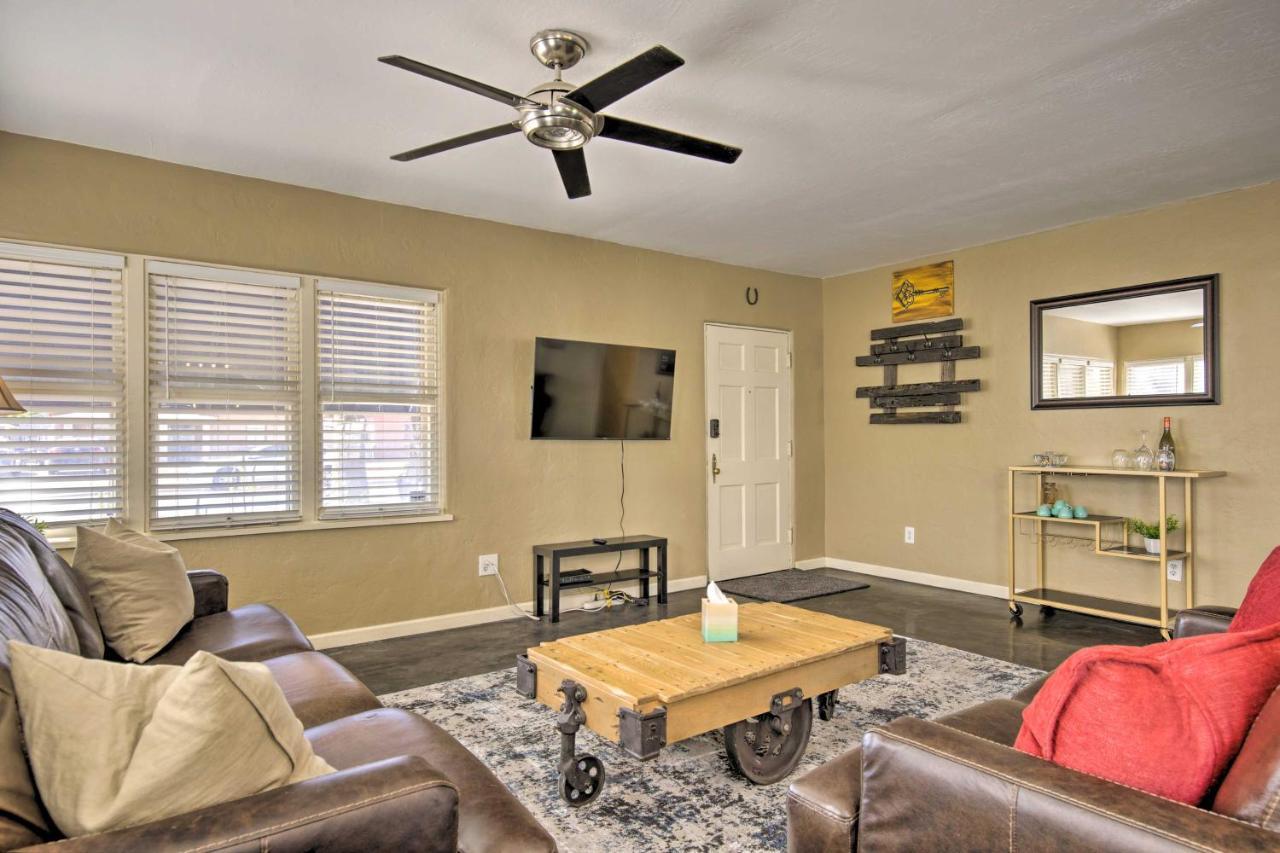 Central Phoenix Cottage With Private Yard! ภายนอก รูปภาพ