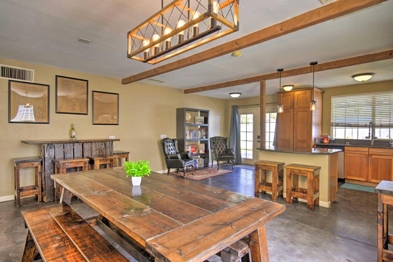 Central Phoenix Cottage With Private Yard! ภายนอก รูปภาพ