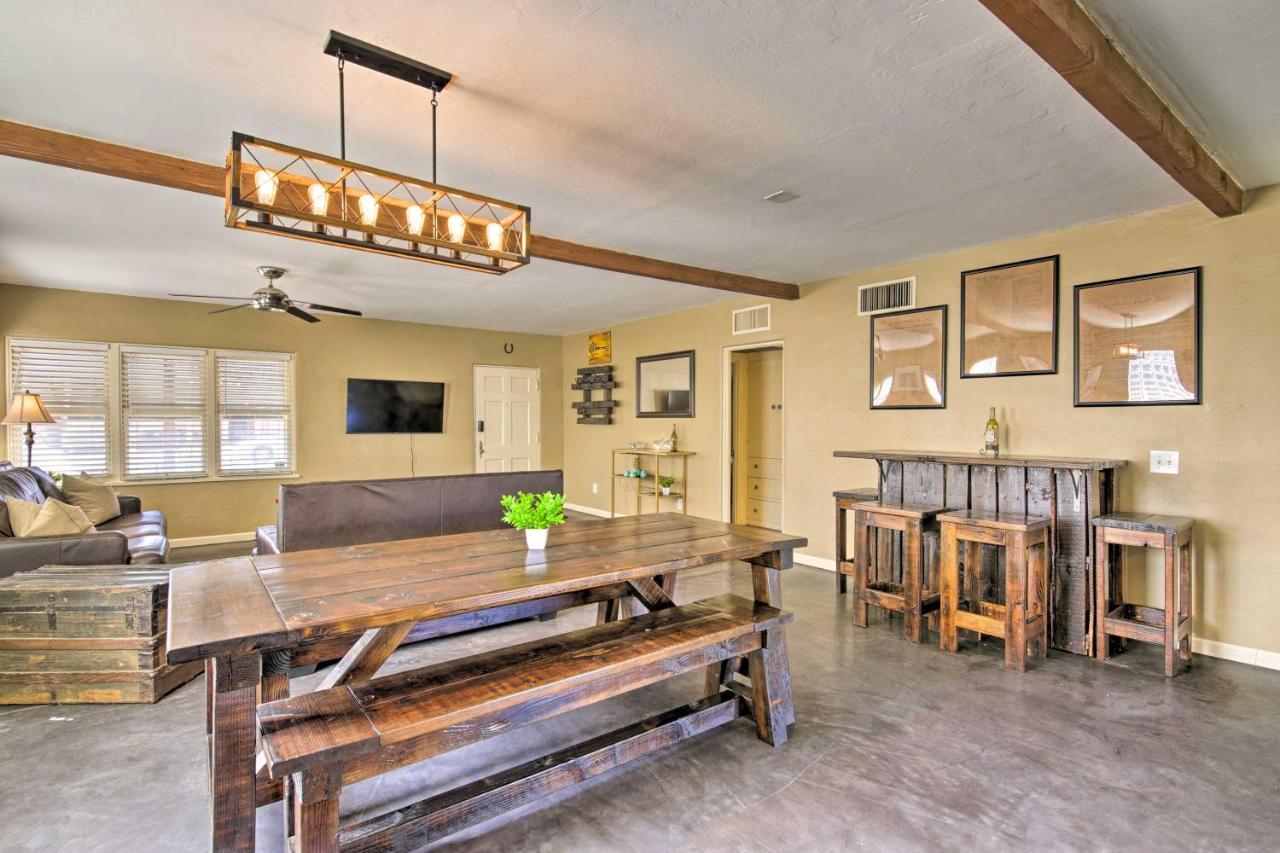 Central Phoenix Cottage With Private Yard! ภายนอก รูปภาพ